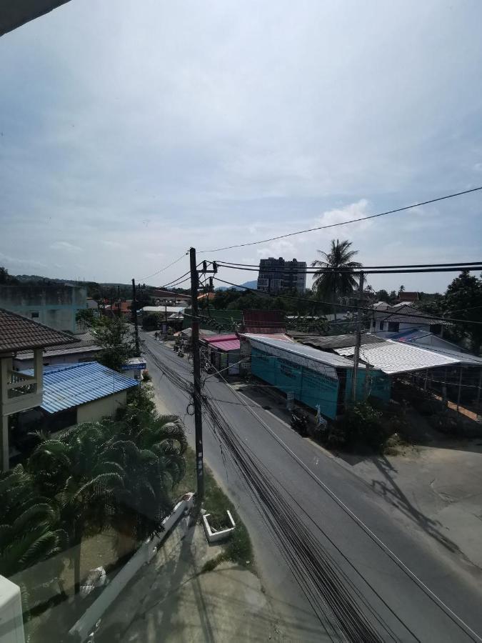 The Chu Cafe / Guesthouse Nai Harn Buitenkant foto
