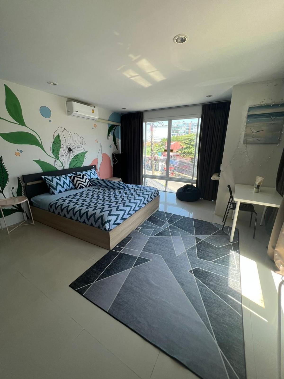 The Chu Cafe / Guesthouse Nai Harn Buitenkant foto