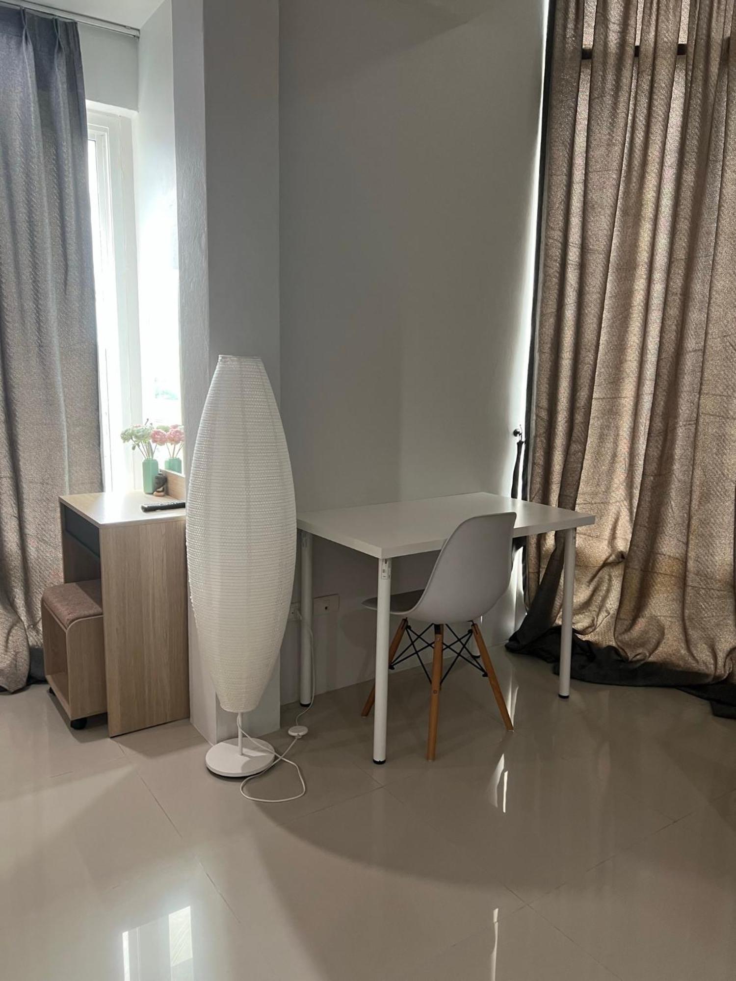The Chu Cafe / Guesthouse Nai Harn Buitenkant foto